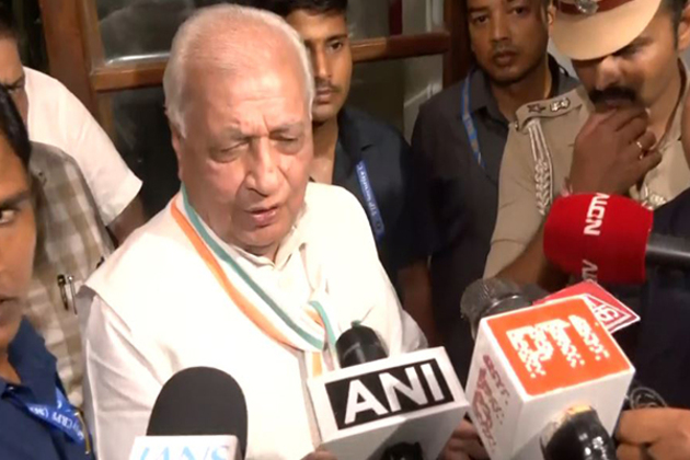 Bihar: Governor visits family of slain businessman Gopal Khemka, calls for law and order agencies to be made more "proactive"