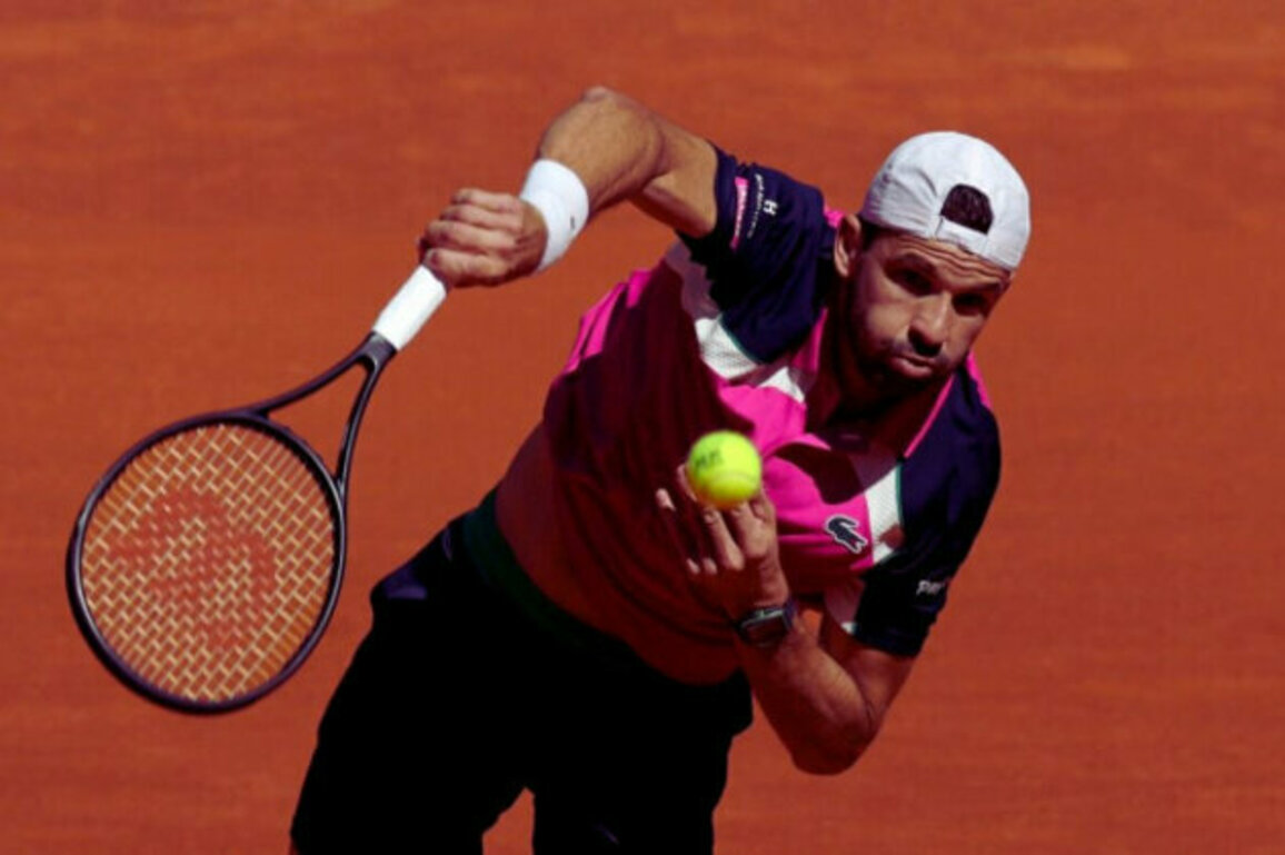 Bulgarian Grigor Dimitrov Advances After Tiebreak Thriller in Madrid