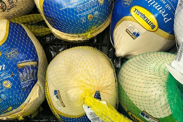 Families, Food Banks Feel Pinch of Inflation This Thanksgiving
