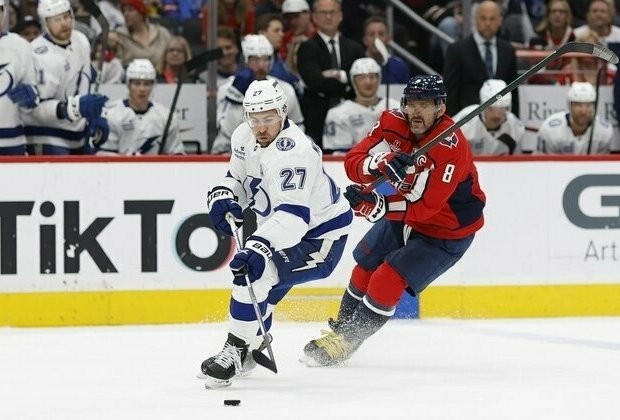 Brandon Hagel scores 30th to help Lightning knock off Capitals