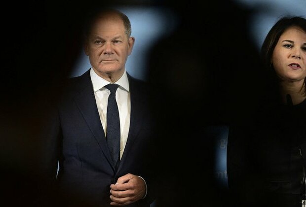 Scholz&#039;s office logging German FM&#039;s mistakes media