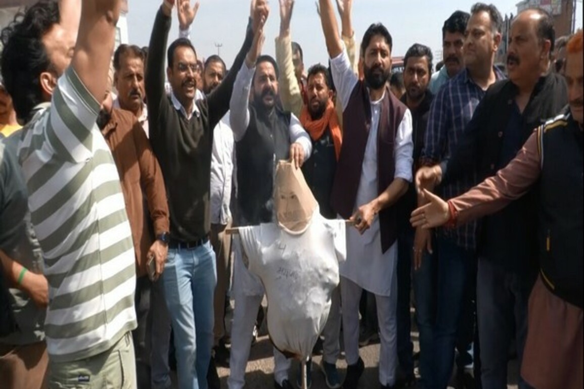 BJP, RSS and other Hindu organisations protest in Billawar over target killing of three people