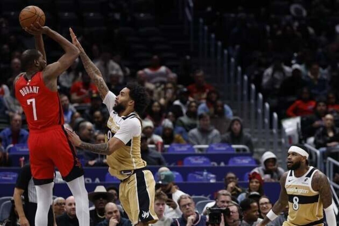 Alperen Sengun, Kevin Durant fuel Rockets to chippy win over Wizards