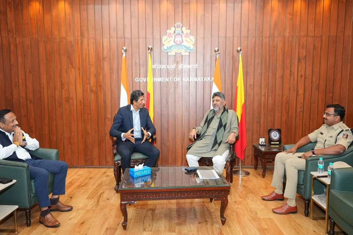 KSCA President Venkatesh Prasad meets Karnataka Deputy CM DK Shivakumar