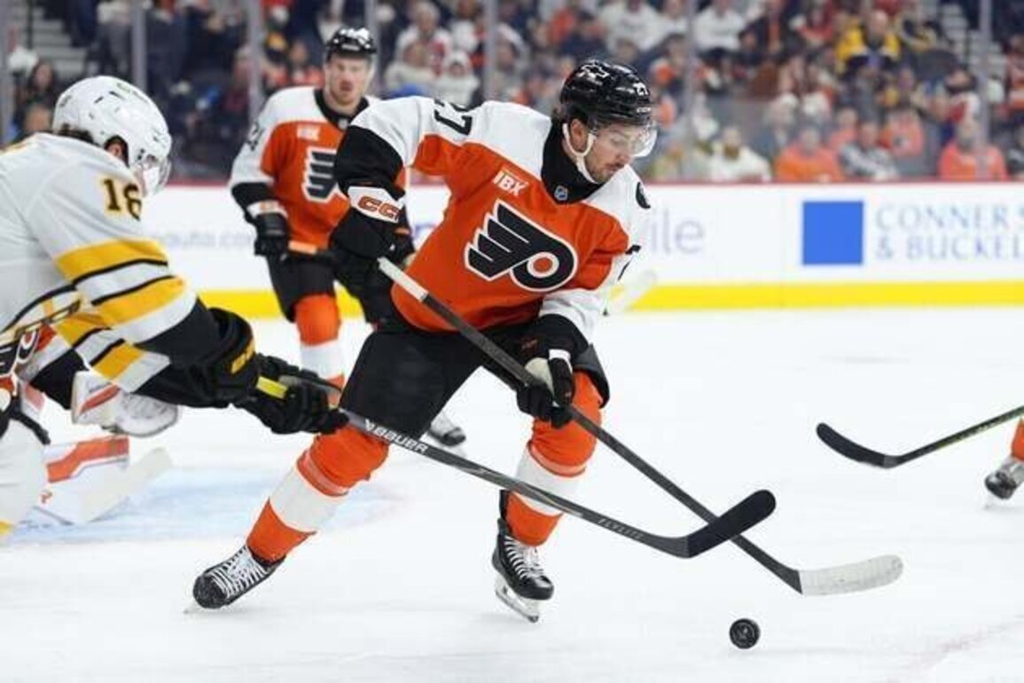 Flyers strike in 3rd to snap Bruins' 8-game point streak