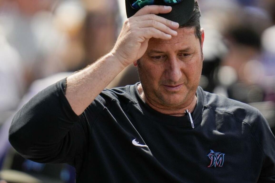 Former Cardinal John Mabry joins Orioles staff