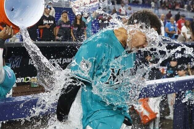 MLB roundup: Marlins sweep Mets with walk-off grand slam