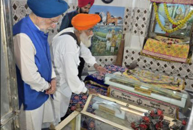 Hardeep Puri visits historic Gurdwara Bramh Kund in Ayodhya, highlights ties between Sanatan and Sikhism