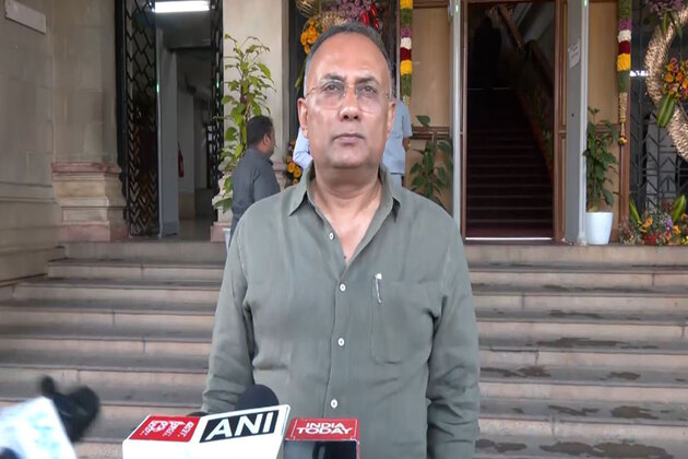 Union Budget 2026: "Discrimination against non-BJP states," alleges Karnataka Minister Dinesh Gundu Rao