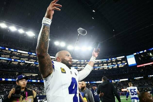 Cowboys claw back from 14-point deficit to down Eagles