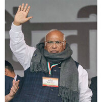 Congress President Mallikarjun Kharge pays tribute on PV Narsimha Rao's death anniversary