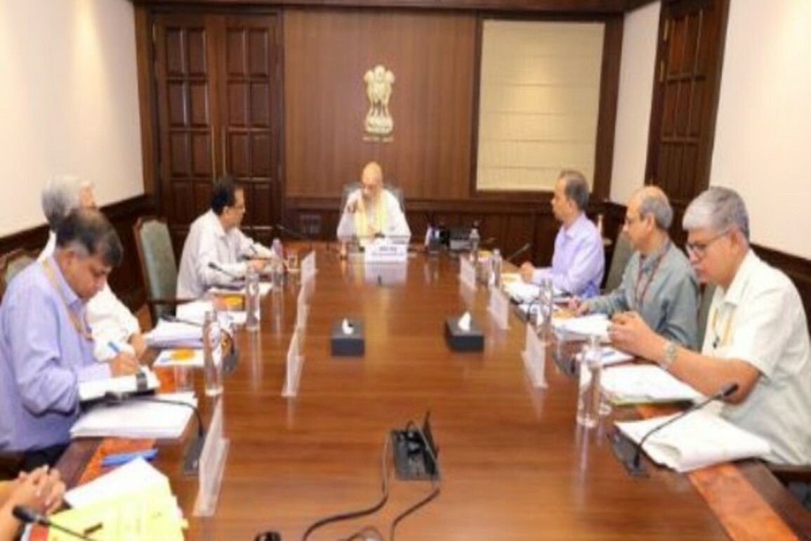 Amit Shah reviews preparations for 16th Census