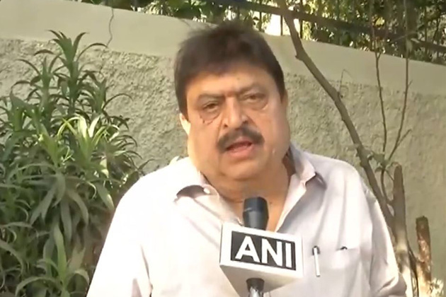 "LDF-UDF only shadow boxing in Keralam": Telangana BJP chief Ramchander Rao on Reddy-Vijayan spat