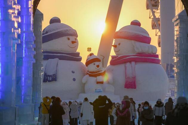 Southeast Asian tourists flock north, fueling China's ice-snow economy boom