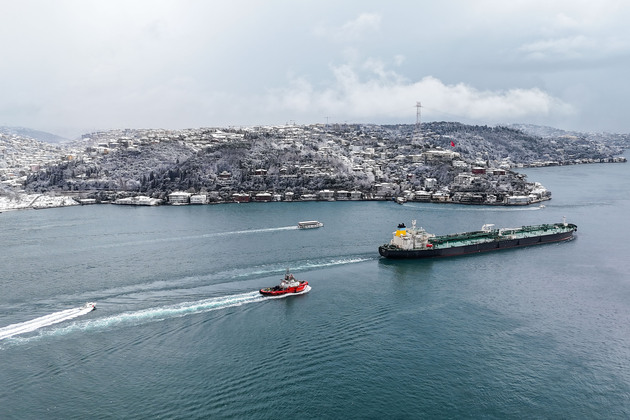 TRKIYE-ISTANBUL-BOSPHORUS-SNOW SCENERY