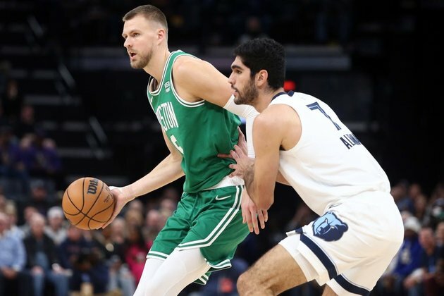 Celtics edge Grizzlies to extend win streak to 6