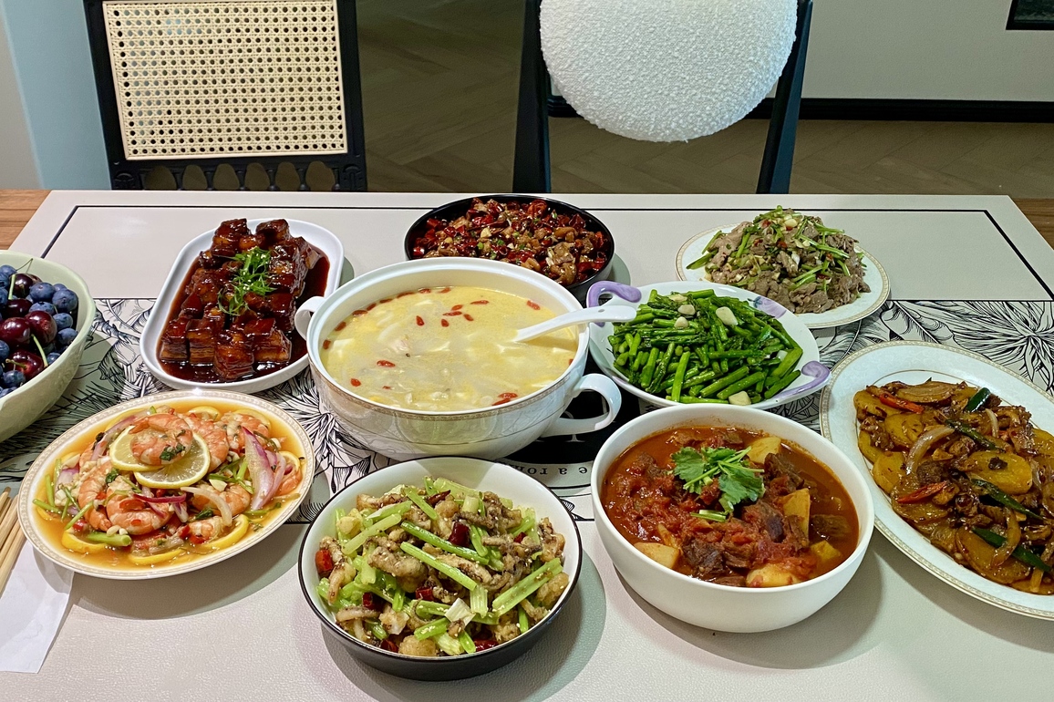 CHINA-ON-DEMAND CHEF-YOUNG PRACTITIONERS (CN)
