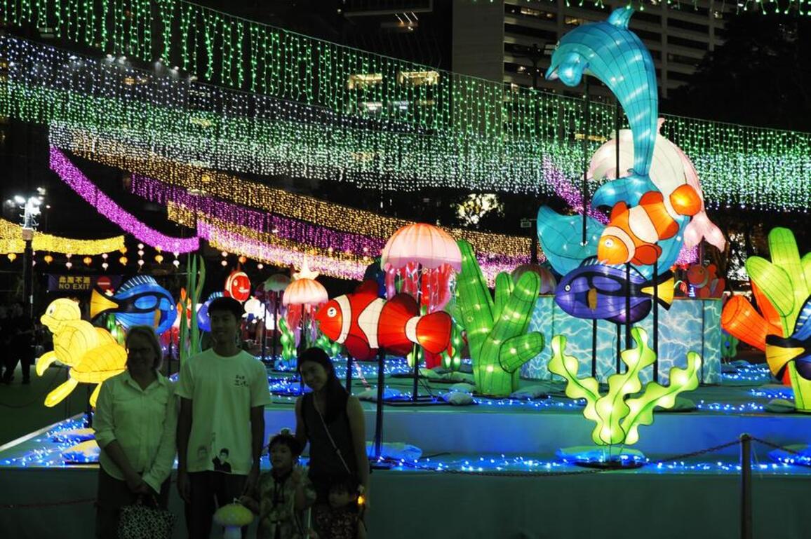 Asia Album: Grand lantern carnival in Hong Kong to celebrate Mid-Autumn Festival