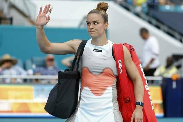Maria Sakkari survives marathon opener in Beijing