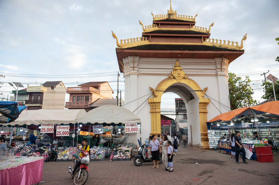 LAOS-VIENTIANE-THAT LUANG FESTIVAL