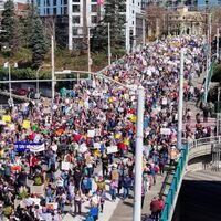 Springsteen's show in Minnesota headlines ‘No Kings’ rallies in US