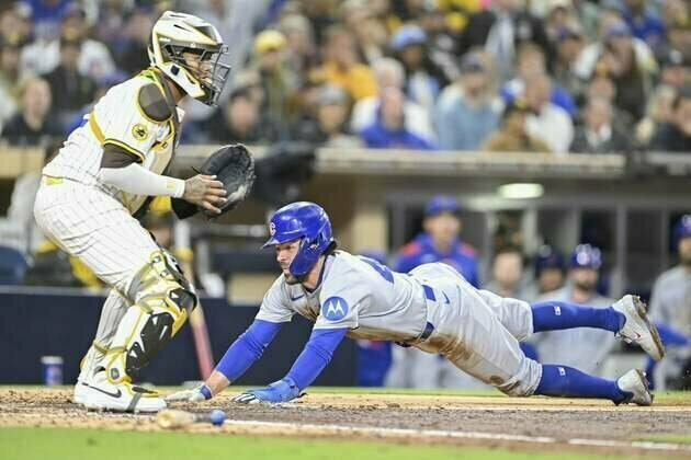 In 10th, Cubs hand Padres first home loss