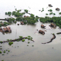 Pakistan: Survivors abandoned in floods slam government over ruined homes, absence of relief material