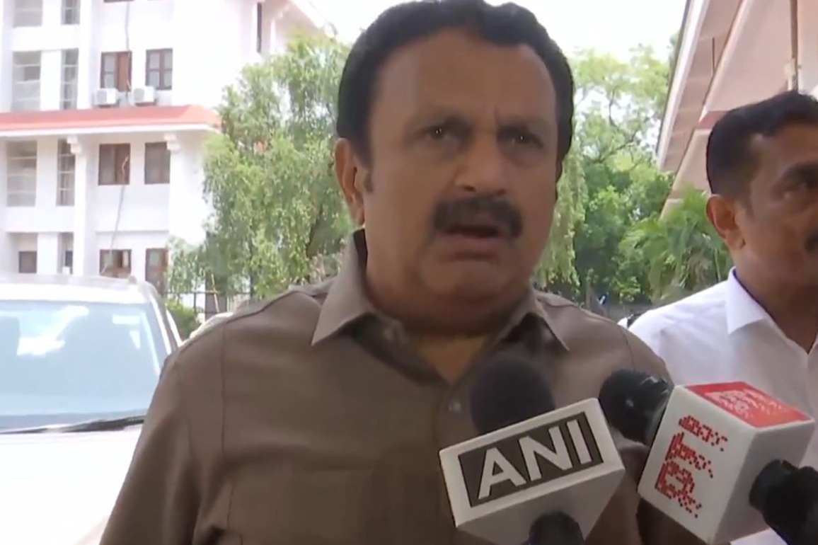 "Final decision will come this evening or tomorrow morning": Former KPCC chief K Muraleedharan after meeting Rahul Gandhi