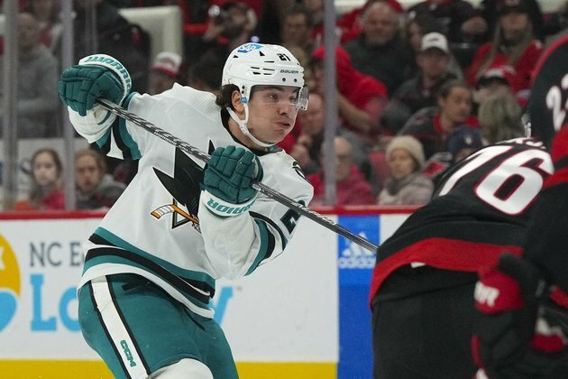 Penguins put 6-game point streak on line vs. struggling Sharks