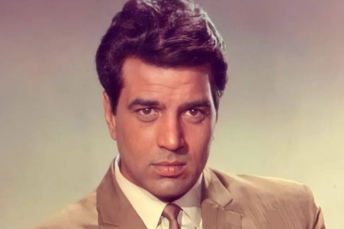 Union Minister Ramdas Athawale condoles the demise of Dharmendra