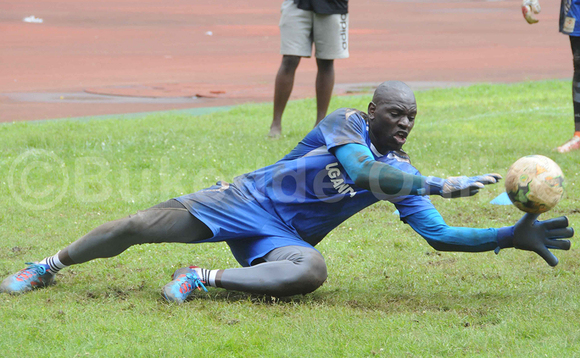 Kapiteeni wa Uganda Cranes, Denis Onyango Kapiteeni wa Uganda Cranes, Denis Onyango