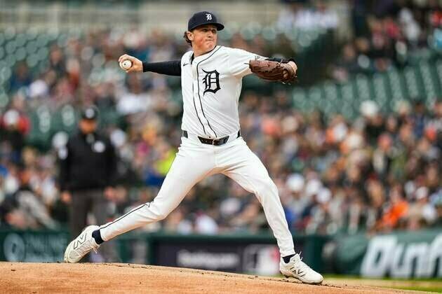 Thriving despite injuries, Tigers try to keep Twins down