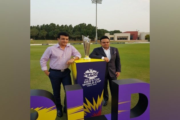 Ganguly shares trophy's picture as countdown to 2021 T20 WC begins