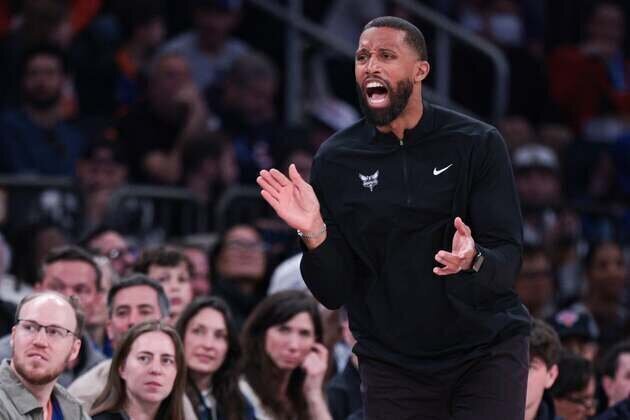 Hornets sign Charles Lee to extension after 25-win improvement