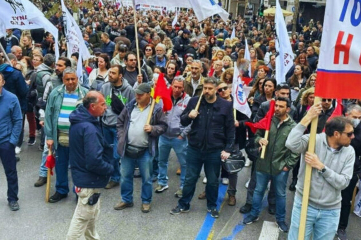 Greece Paralyzed by Nationwide 24-Hour Strike