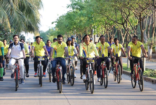 Ministers, athletes join Sports Mnister Mansukh Mandaviya in unique cycle rally organized on International Women's Day