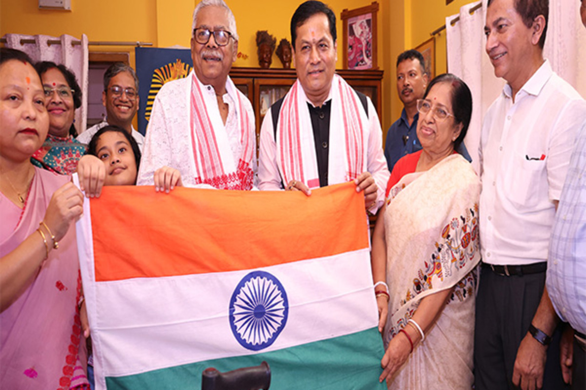 Union Minister Sarbananda Sonowal launches 'Har Ghar Tiranga' campaign in Dibrugarh