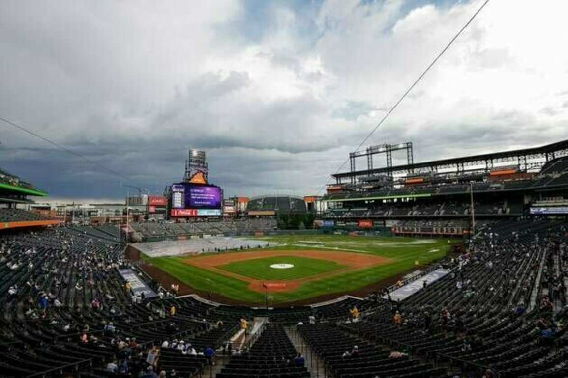 Nationals-Rockies game ppd.; split DH slated for Sunday