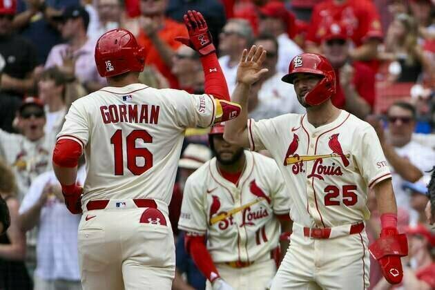 Braves deliver late surge to slip past Cardinals