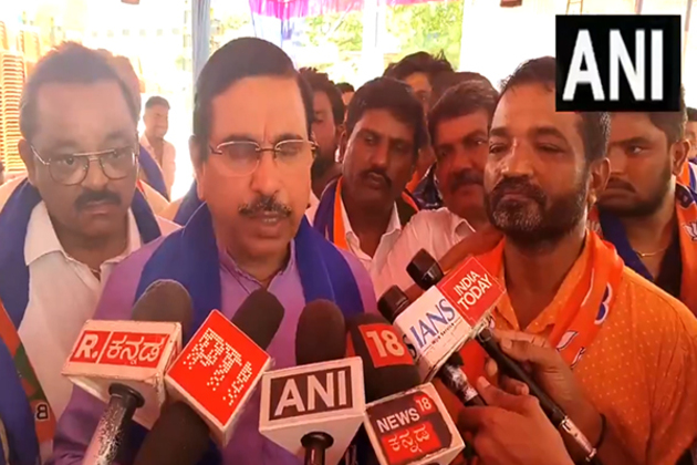 "Everyone has to implement it": Union Minster Pralhad Joshi responded to WB CM Mamata Banerjee's criticism of Waqf Amendment Act