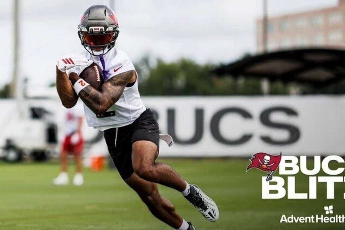 Emeka Egbuka's Circus Grab | Bucs Blitz