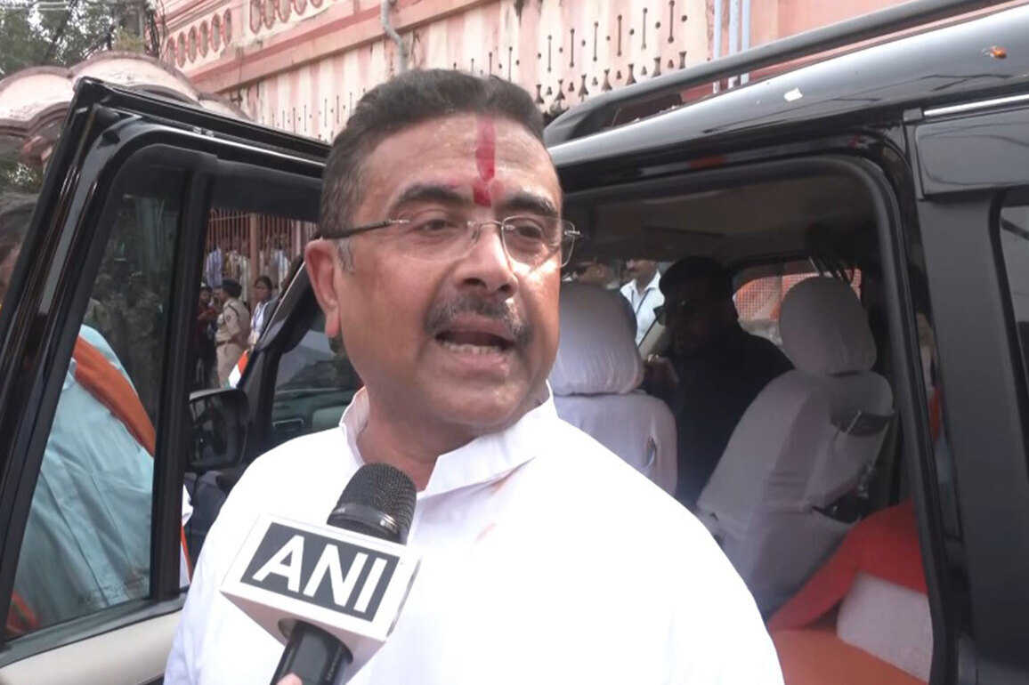 "Change colour to saffron": Suvendu Adhikari visits Hooghly's Taraknath Temple, outlines heritage development plans