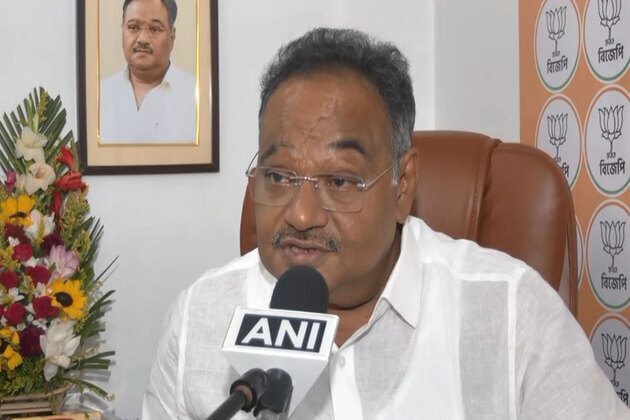 Hair can regrow on Anupam Kher's head, but TMC won't return: West Bengal BJP President Bhattacharya