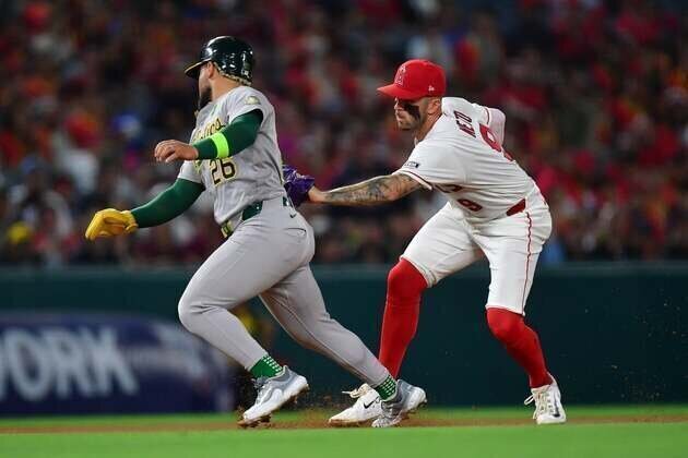 Tyler Soderstrom, A's force extra innings, beat Angels in 10