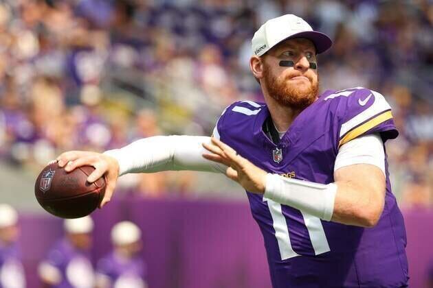 Vikings name Carson Wentz QB2 over J.J. McCarthy