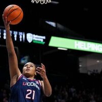 Sarah Strong, No. 1 UConn rip through South Florida