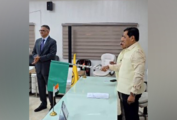 Sarbananda Sonowal virtually flags off L&T-made electrolysers for Kandla port