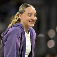 Paige Bueckers joins Unrivaled's expansion Breeze for 2026