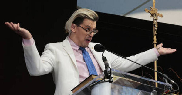 Right-wing influencer gets ICE'd': Milo Yiannopoulos deported from US