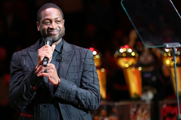 Heat retire Wade's jersey in emotional ceremony